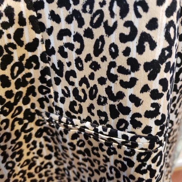 Nine West Animal Print Blazer NWT Size M - Picture 7 of 7
